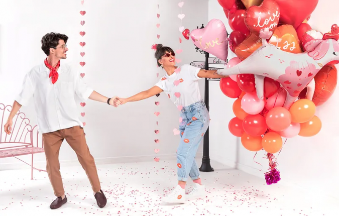 Фолиев балон Сърце със стрела „Love“, Свети Валентин, 76 см /Pd/