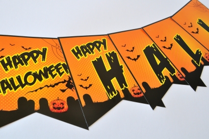 Банер гирлянд за декорация Хелоуин / Happy Haloween, 1,40 м дължина, 11 бр. фигури