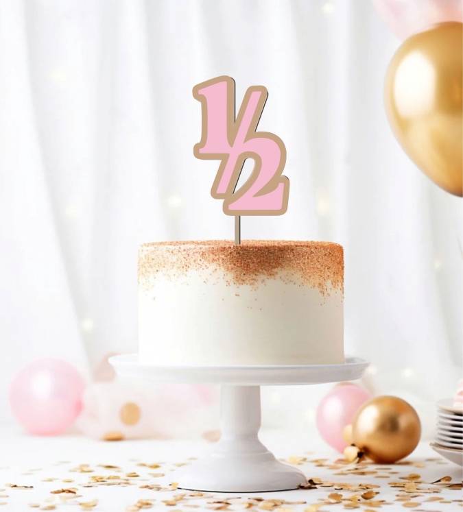 Топер за торта 1/2 /половин/ година момиче