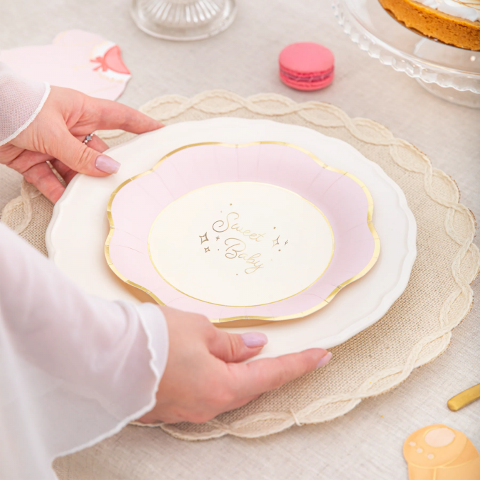 Хартиена чинийка Бебе момиче, Sweet Baby, 21.5 см, 6 бр. в опаковка /Pp/