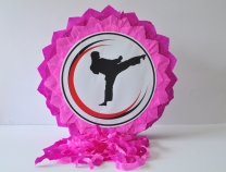 Пинята Карате, момиче две лица 40х40 см