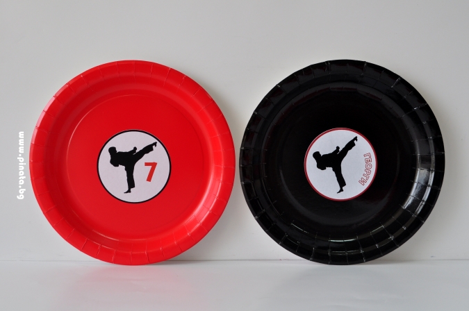 Персонализирана хартиена парти чинийка Карате, 6бр. пакет