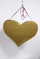 Пинята Златно Сърце Фигура / Pinata Golden Heart Figure