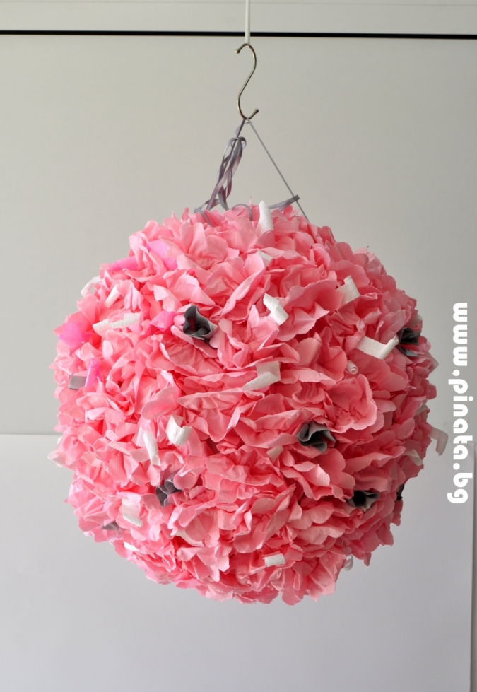 Празнична пинята с рози /сватбена/,