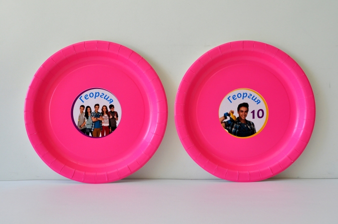 Персонализирана хартиена парти чинийка групата на Алекс, 6бр. пакет