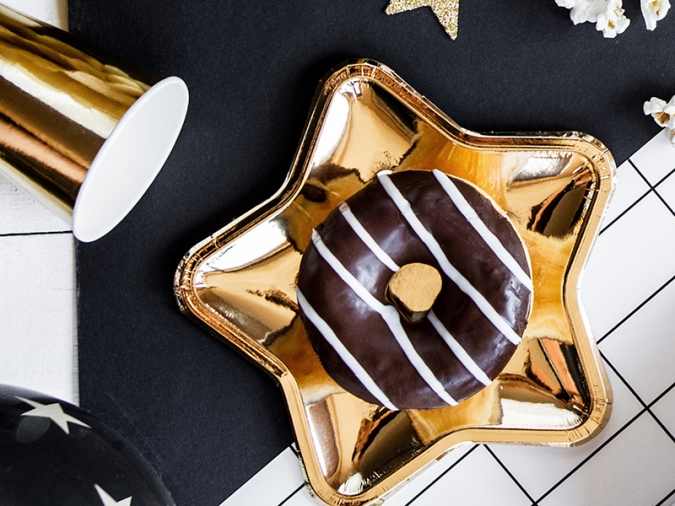 Хартиена чинийка Звезда, Коледа, златна гланц, 23 см, 6 бр. пакет /Pd/