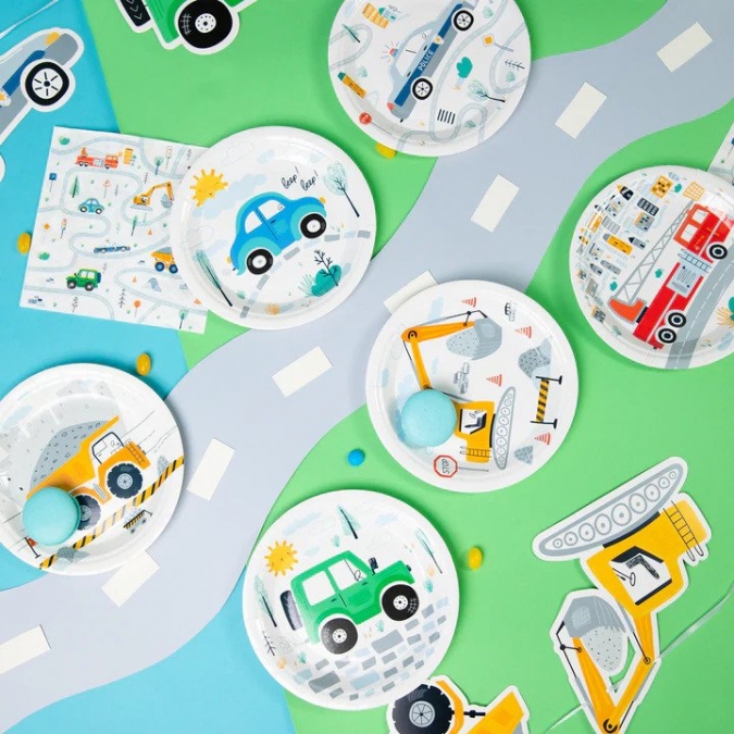 Хартиена парти чинийка Транспортни средства, багер, кола, пожарна, 18.0 см, 6 бр. в опаковка /Pp/