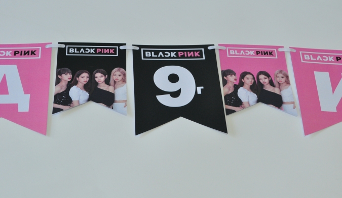 Персонализиран банер Честит Рожден Блек Пинк, с включени 2 бр. фигури бонус