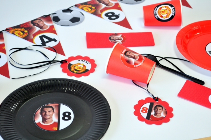 Промо пакет за 10 празнуващи Роналдо Манчестър