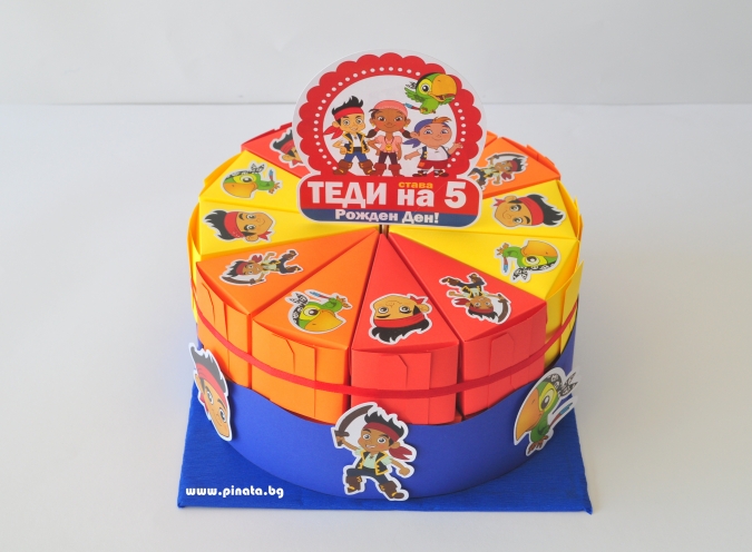 Хартиена торта с тематична декорация и персонализация Джейк Пирата