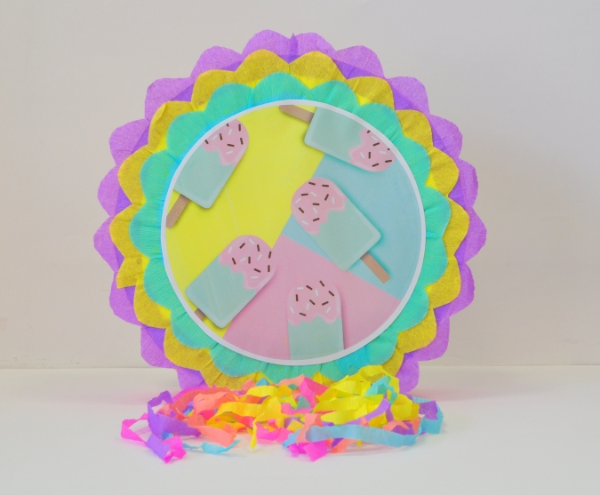 Пинята Сладолед, две лица 40х40 см