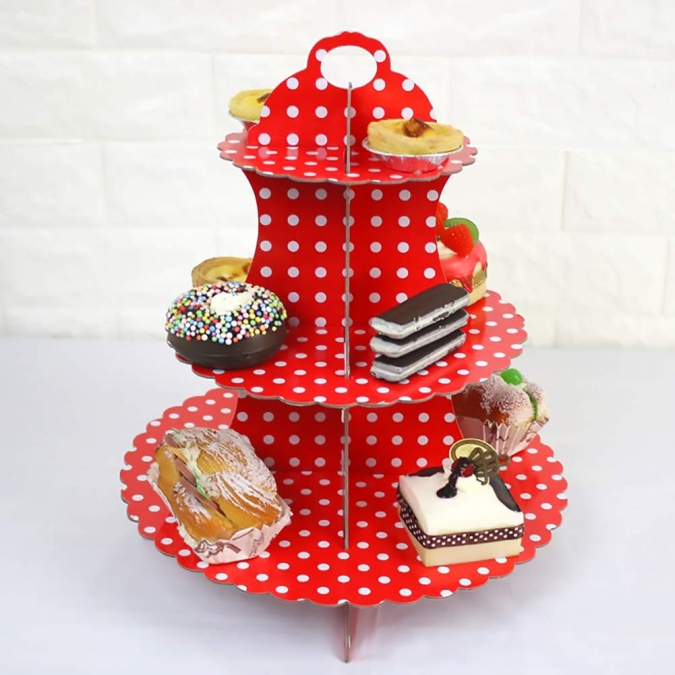 Стойка за мъфини цвят червен на бели точки, три нива /Gx/
