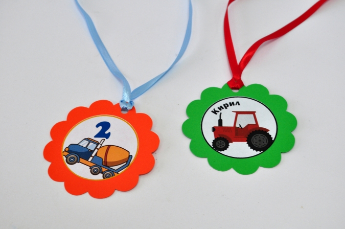 Персонализиран парти медальон Транспортни средства, 5бр. пакет