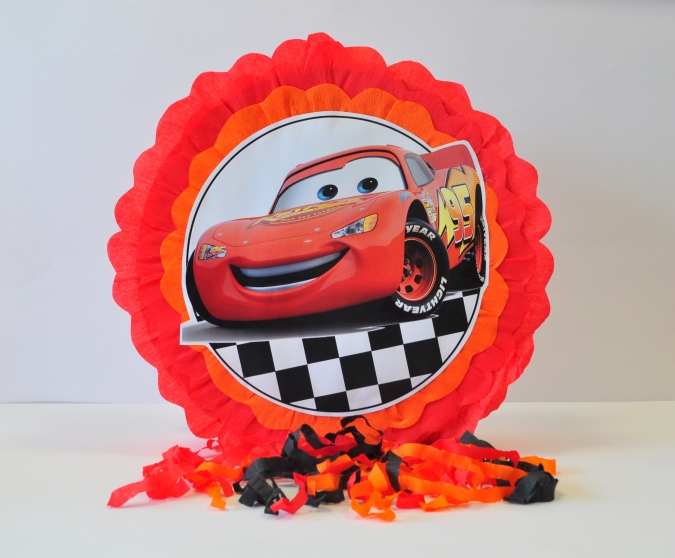 Пинята Маккуин Колите, две лица 40х40 см