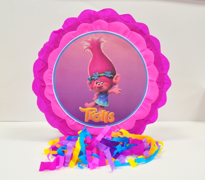 Пинята Тролчета Попи, две лица 40х40 см