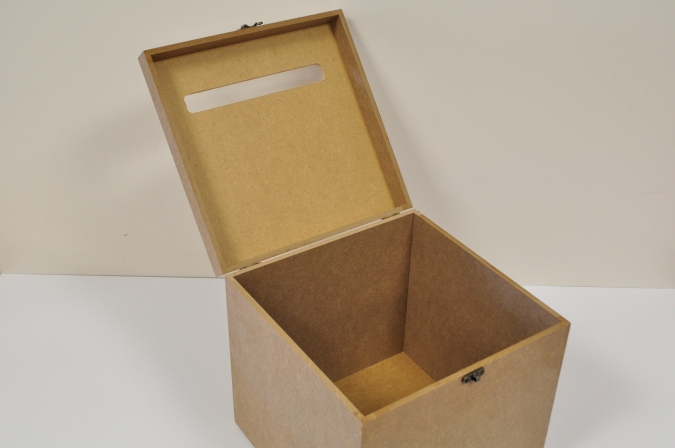 Кутия МДФ с прорез, 25х25х25см /Sa/