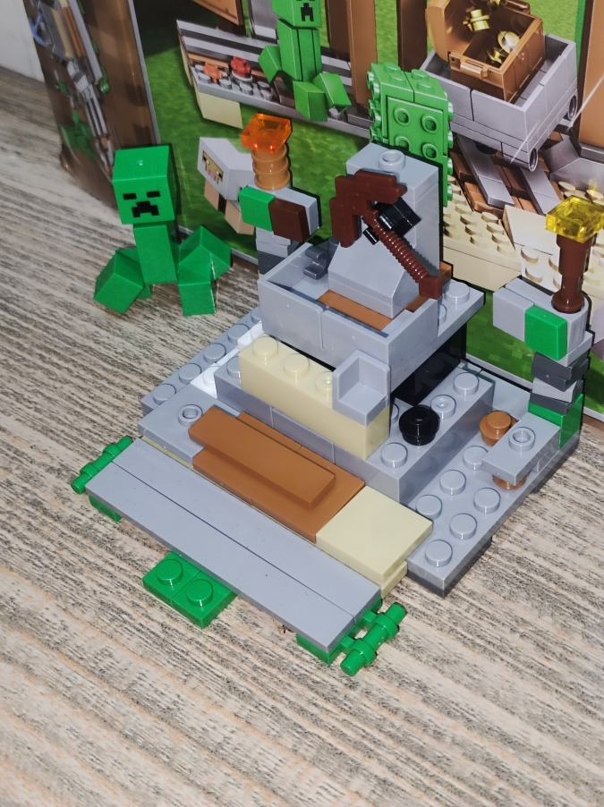 Конструктор My World Майнкрафт с 131 части /Li/