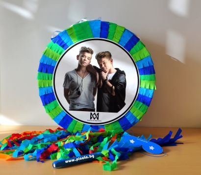 Пинята Маркус и Мартинус, две лица 40х40 см