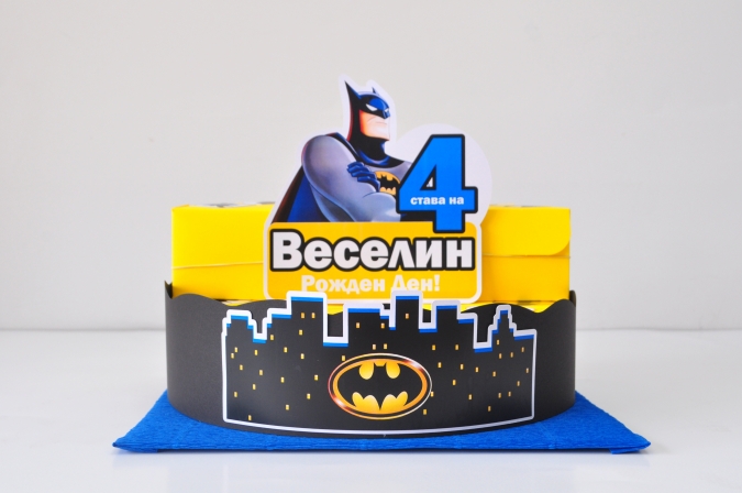 Хартиена торта с тематична декорация и персонализация Батман