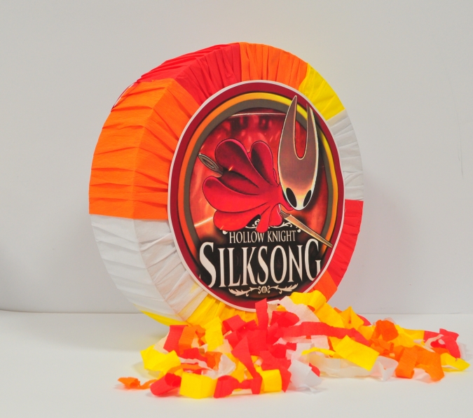 Пинята Силксонг / Silksong, две лица 40х40 см