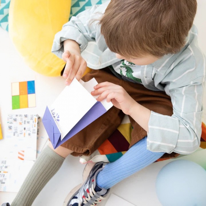 Подаръчни хартиени торбички Динозаври,микс цветове, 6 бр. в опаковка /Pp/