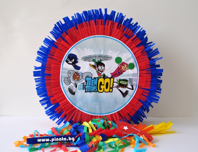 Пинята Малките Титани, две лица 40х40 см