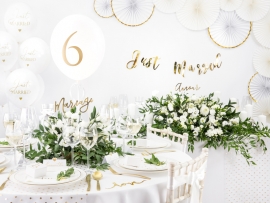 Парти салфетки бели със златен надпис Love, 33х33 см, 20 бр. в пакет /Pd/