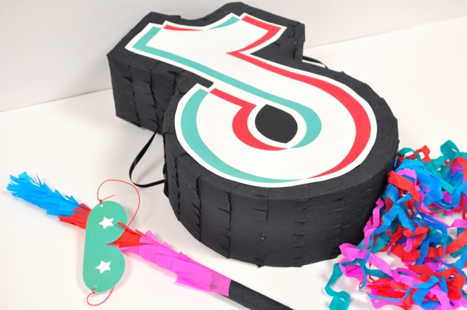 Пинята фигура Тик Ток, 40х35 см