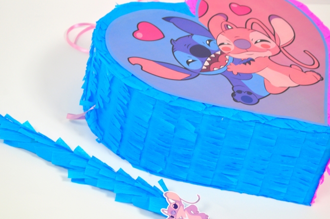 Пинята Сърце Стич и Ейнджъл, 35х33 см