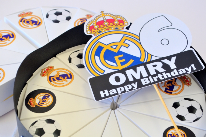 Хартиена торта с  тематична декорация и персонализация Реал Мадрид