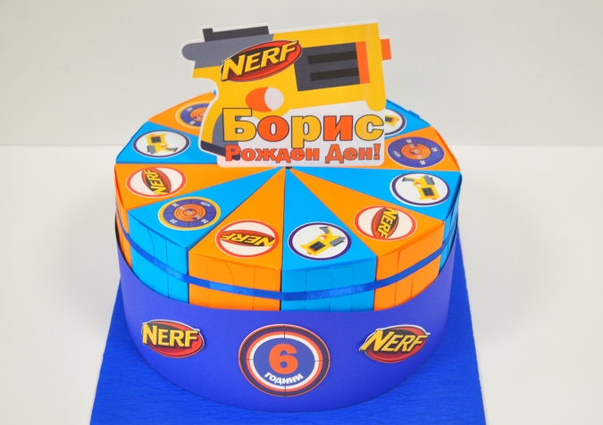 Хартиена торта с декорация и персонализация Нърф