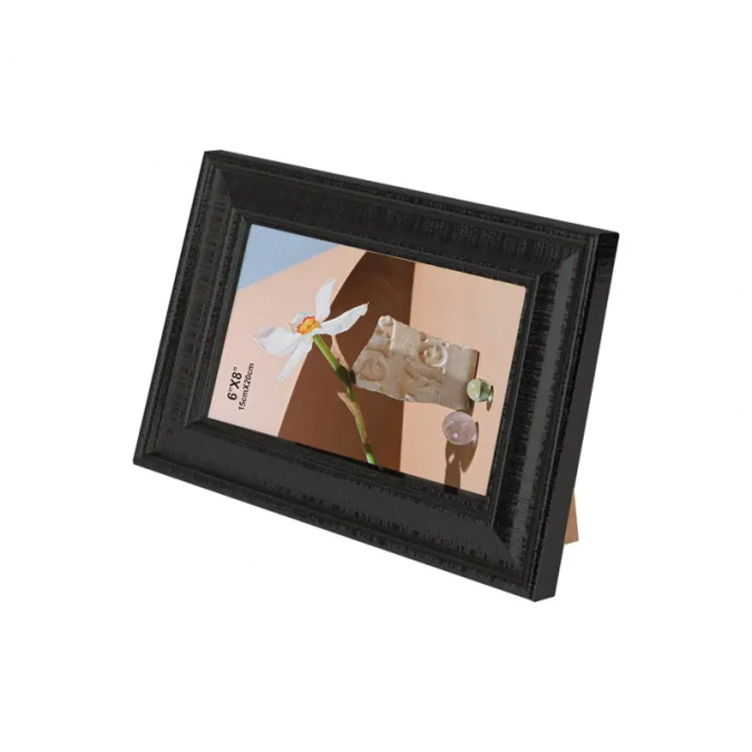 Фоторамка настолна, релефна черна с размер 20x15 см. /Km/