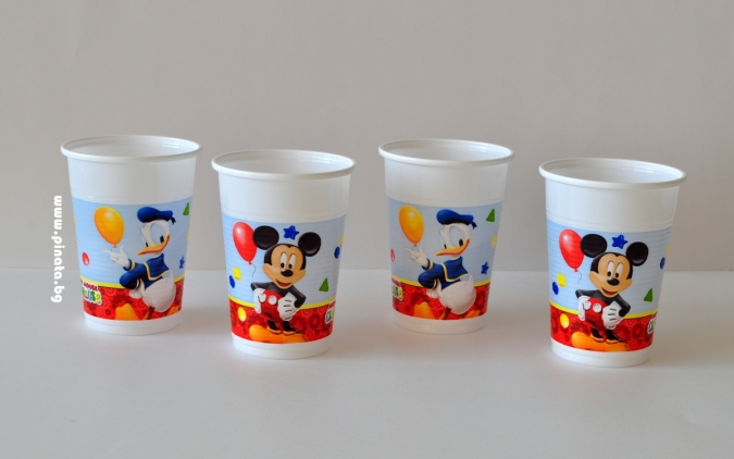 Пластмасови парти чашки Мики Маус, лицензирана Дисни 8бр пакет