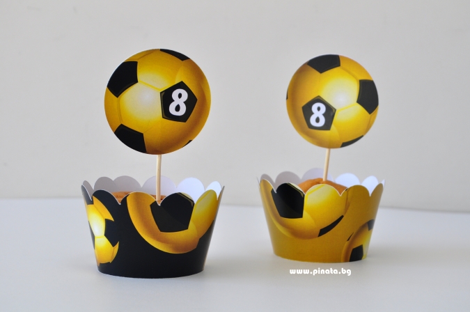 Подложка за мъфини футбол златна топка, 6 бр. в опаковка