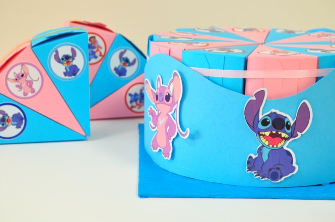 Хартиена торта с декорация и персонализация Стич и Ейнджъл