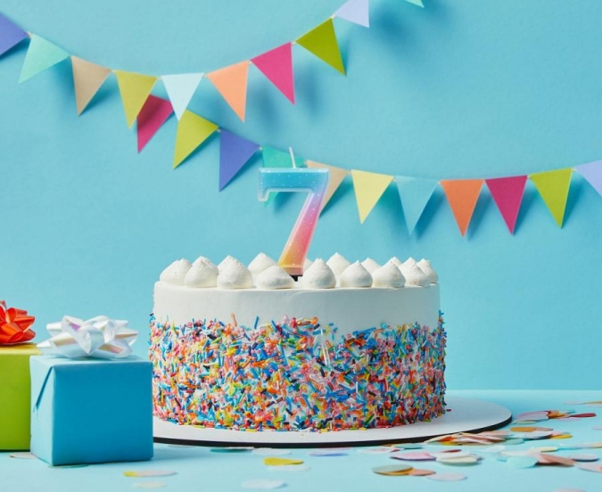 Свещичка цвят пастел дъга, цифра 7 /Gd/