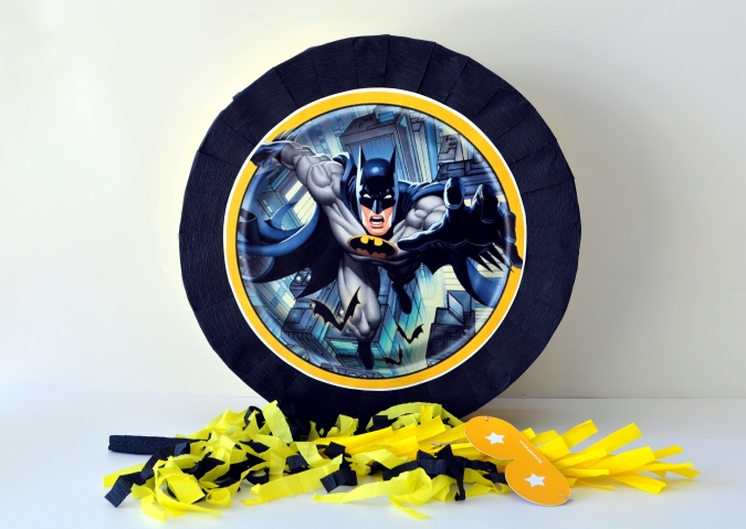 Пинята Батман, две лица 40х40 см