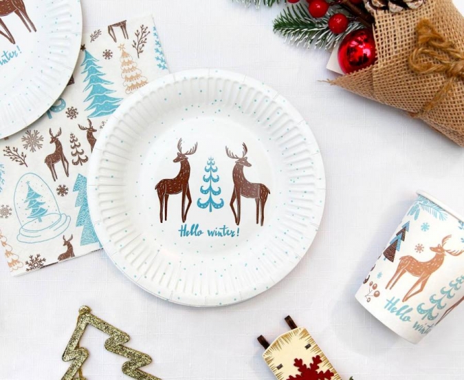 Хартиена чинийка Елен, Коледа, 18 см, 6 бр. в пакет /Gd/