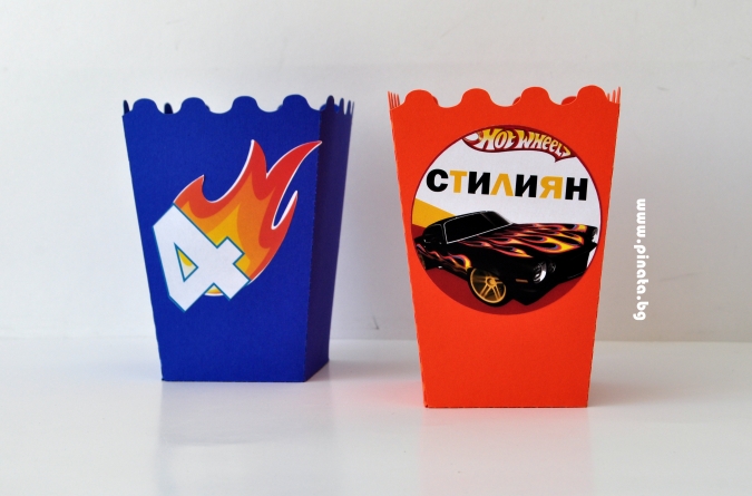 Персонализирана кутийка за пуканки Хот Уилс, 3 бр. в опаковка