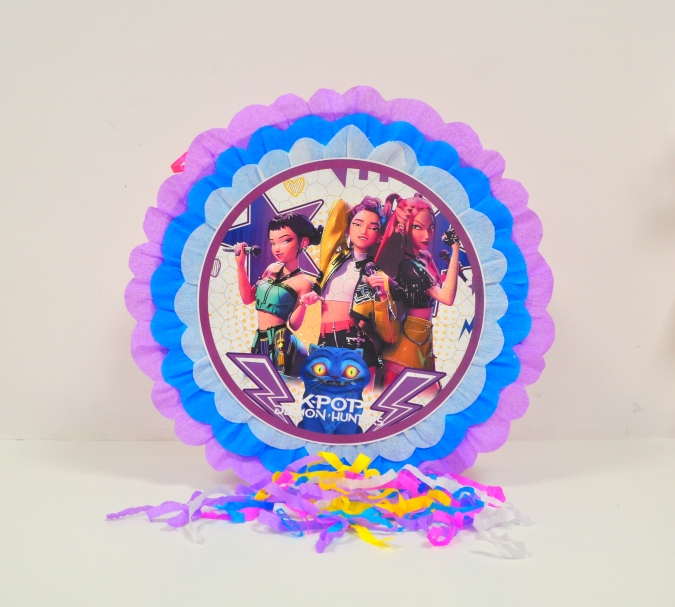 Пинята Кей Поп, две лица 40х40 см