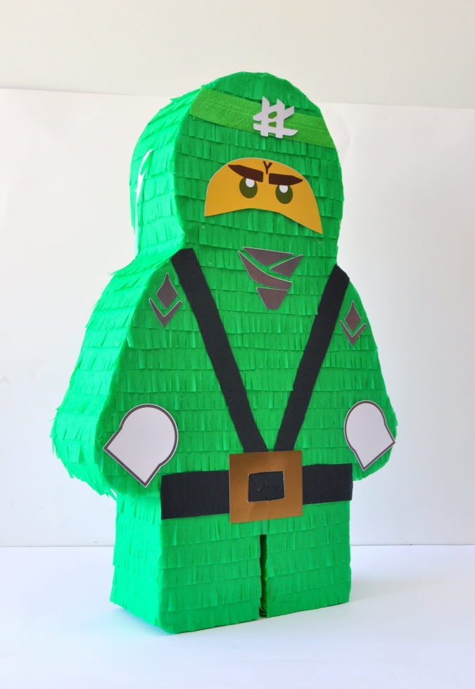 Пинята Лего Нинджаго Лойд фигура / Pinata Lego Ninjago Lloyd