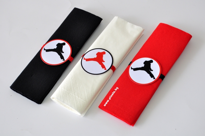 Парти салфетки Карате 33х33 см, 6 бр. пакет